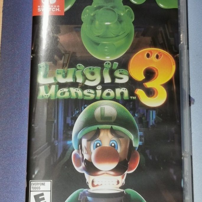 Nintendo Switch - Luigi's Mansion 3 With Box