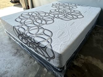 Full size sky bamboo cool memory foam mattress