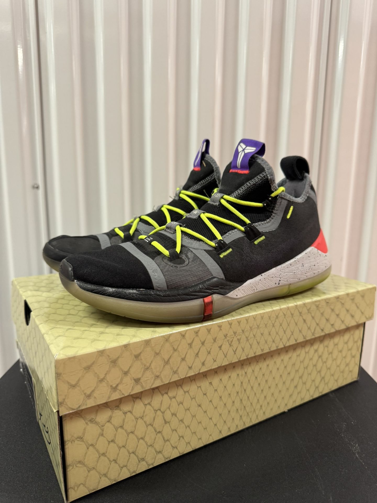 Nike Kobe AD Sz 10 Mens