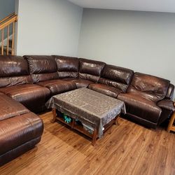 Huge Leather 6 Piece Sectional 
