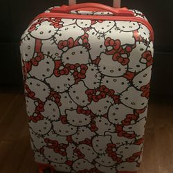 Hello Kitty Suit Case 