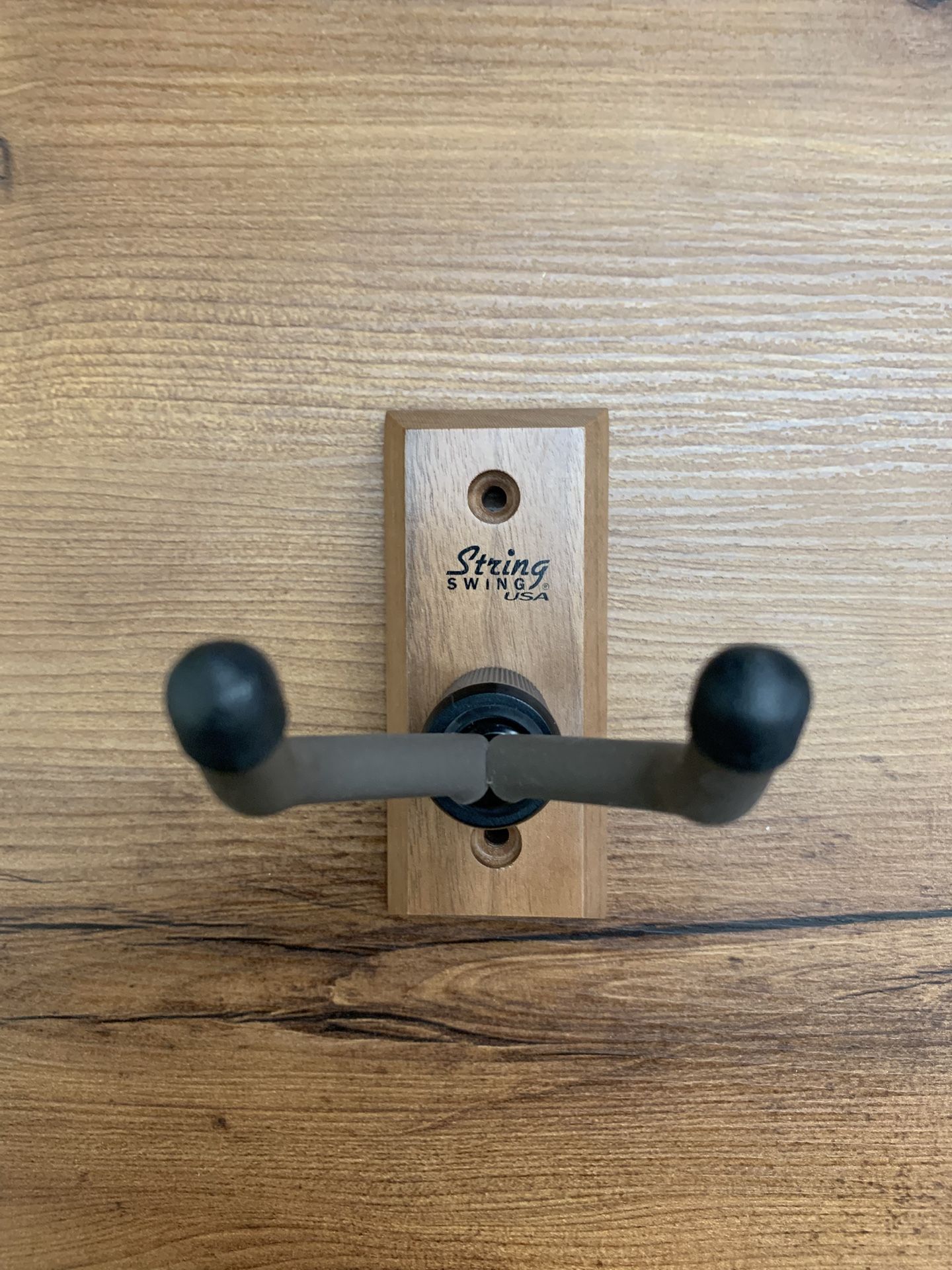 String Guitar Mount