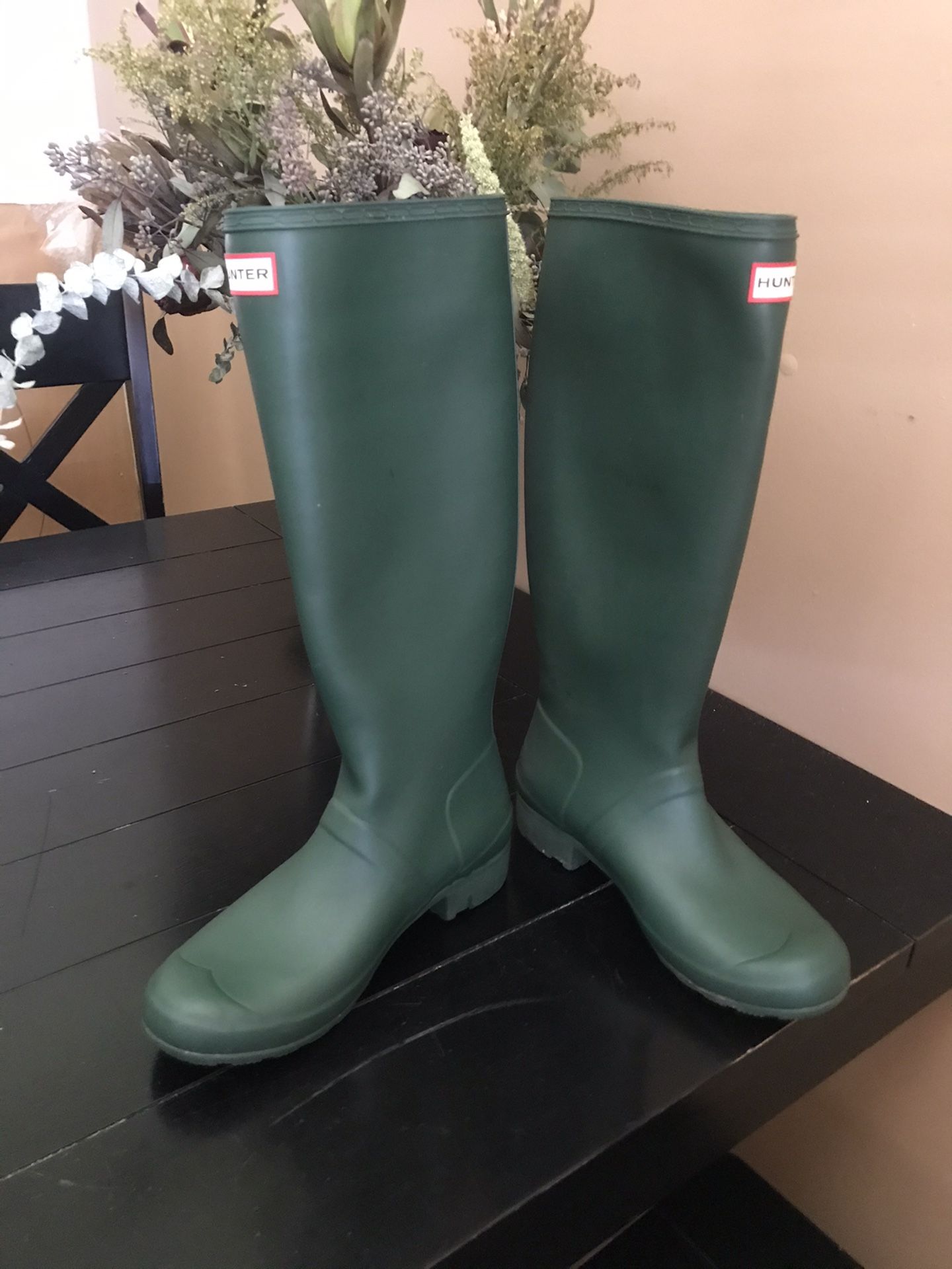 Hunter Original Tall Rain Boots, size 9, Hunter Green