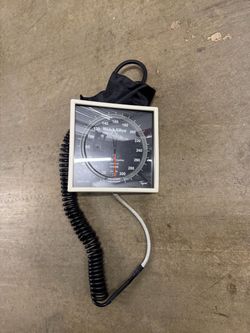 Welch Allyn Aneroid Sphygmomanometer