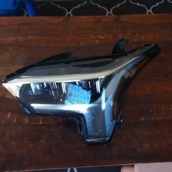 2023-2025 Toyota Tundra LEFT SIDE HEADLIGHT