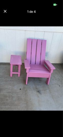 Kids chair with a small table.