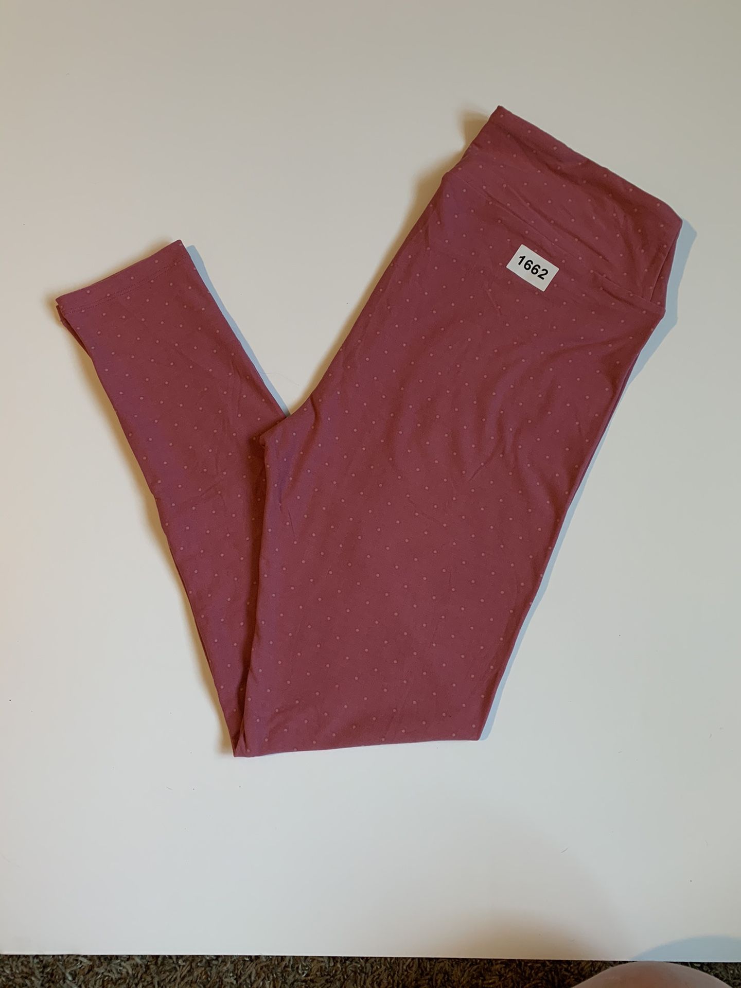 LuLaRoe Tall & Curvy Leggings