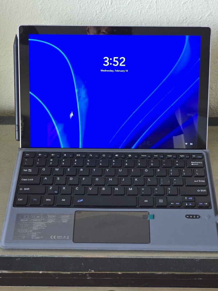 Microsoft Surface Pro 7 laptop BUNDLE