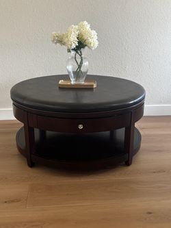 Beautiful Round Ottoman / Coffee Table