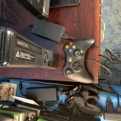 Xbox 360 Slim Bundle Backwards Compatible +games