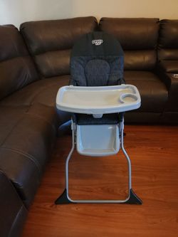 COSCO HIGH CHAIR 