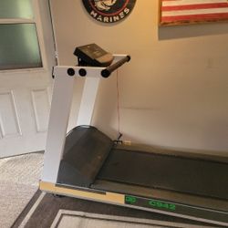 Treadmill Procor 942