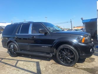 2005 Lincoln Navigator