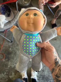 Cabbage patch kids dolls
