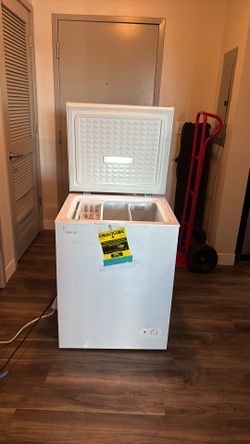 Vissani 5.0 cu ft chest freezer