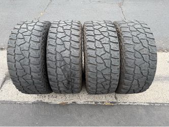 (4) 305/65R17 Mickey Thompson Baja ATZ