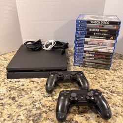 Sony PS4 (CUH-2215B)PlayStation 4 Slim 1tb Lot