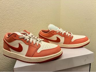Pink Nikes Women’s 8