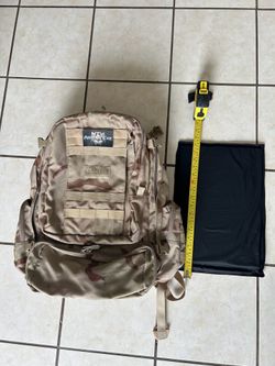 Military style rucksack w/plate