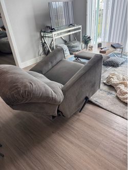 Arm chair