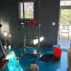 Free Pull- Up And Dip Stand 
