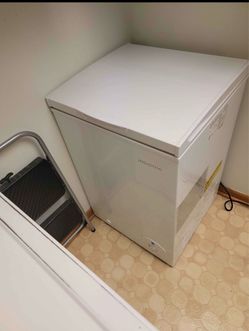 Insignia 3.5 cu. Ft freezer