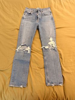 Light Wash Distressed Straight Leg Jeans