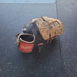 Rawlings R2G Righty 1st Baseman Mitt