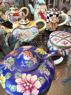 Metal teacups