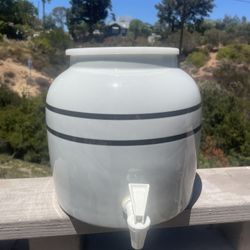 Ceramic Water crock / dispenser