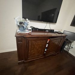 King Bedroom Set