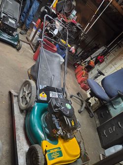 Yardman Self  Propelled  Lawn  Mower 