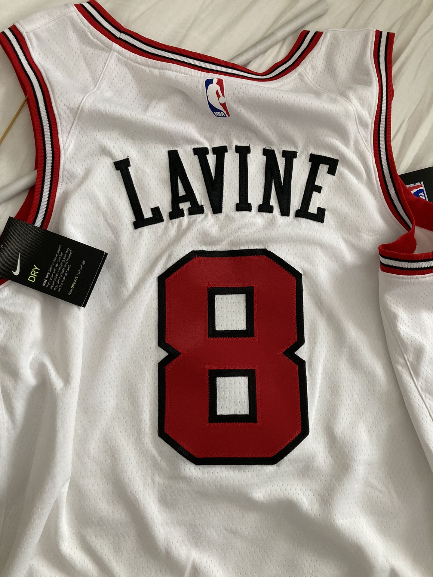 New Unisex Chicago Bulls Zach LaVine Nike White 2022/23 Swingman Jersey XL Fan shop