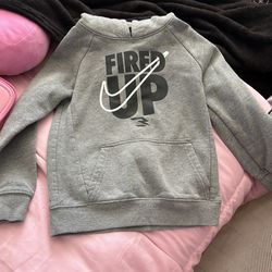 Nike boys pullover size 7