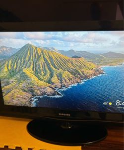 Samsung 32” HDTV