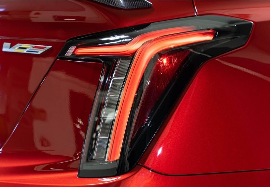 CT5 V taillights