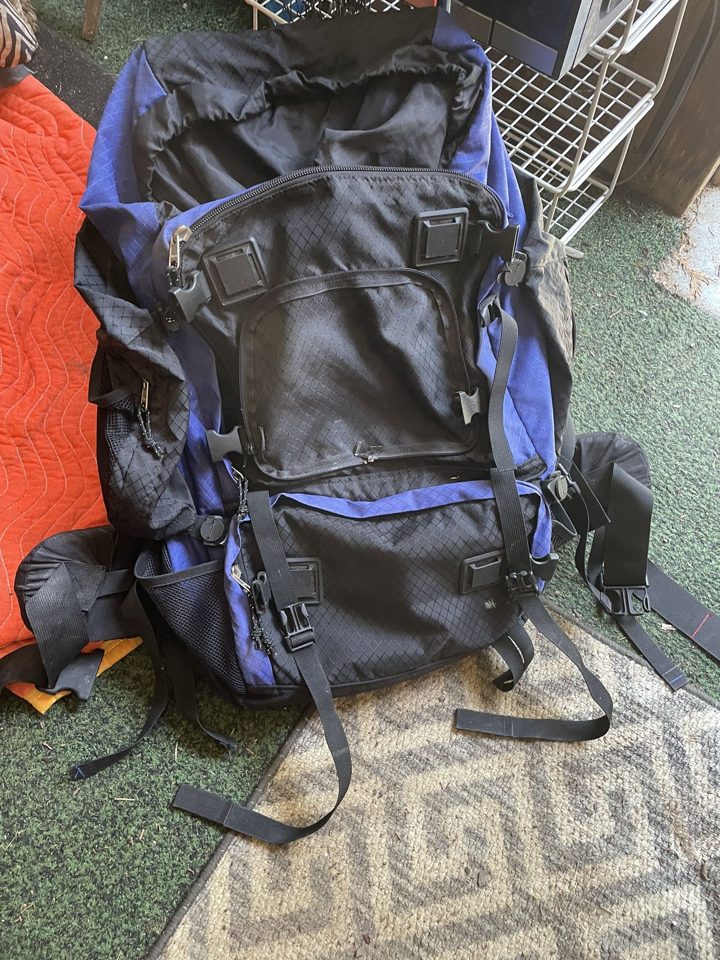 Backpack-Hiking /Camping Backpack