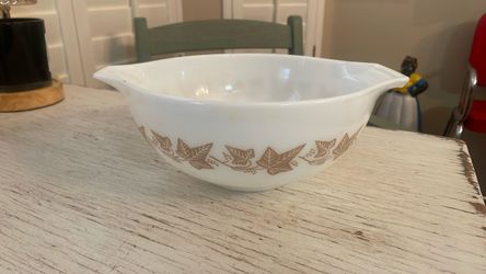 Pyrex, Sandalwood, #443 Cinderella