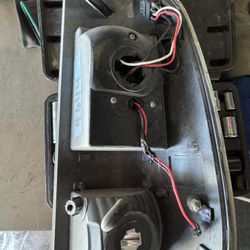 2006 Ford F250 Oxford White Paint Matched Tail Lights 