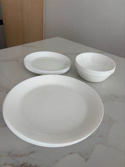 White Dinnerware Set - 4 Large Plates, 5 Small Plates, 3 Bowls