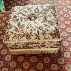 Ottoman BOne Browns 20 By 20”11 1/2” Height Great Condition