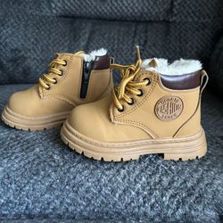Boys Fleece Lined Work Boots Sz 8c