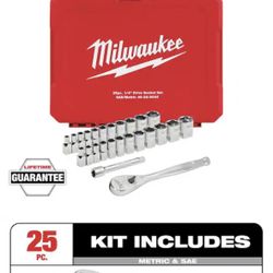 Milwaukee 1/4 in. Drive SAE/Metric Ratchet and Socket Mechanics Tool Set (25-Piece)