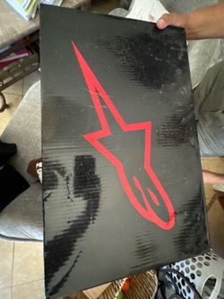 ALPINESTARS boots size 8
