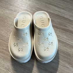 Women Gucci Rubber Mules 