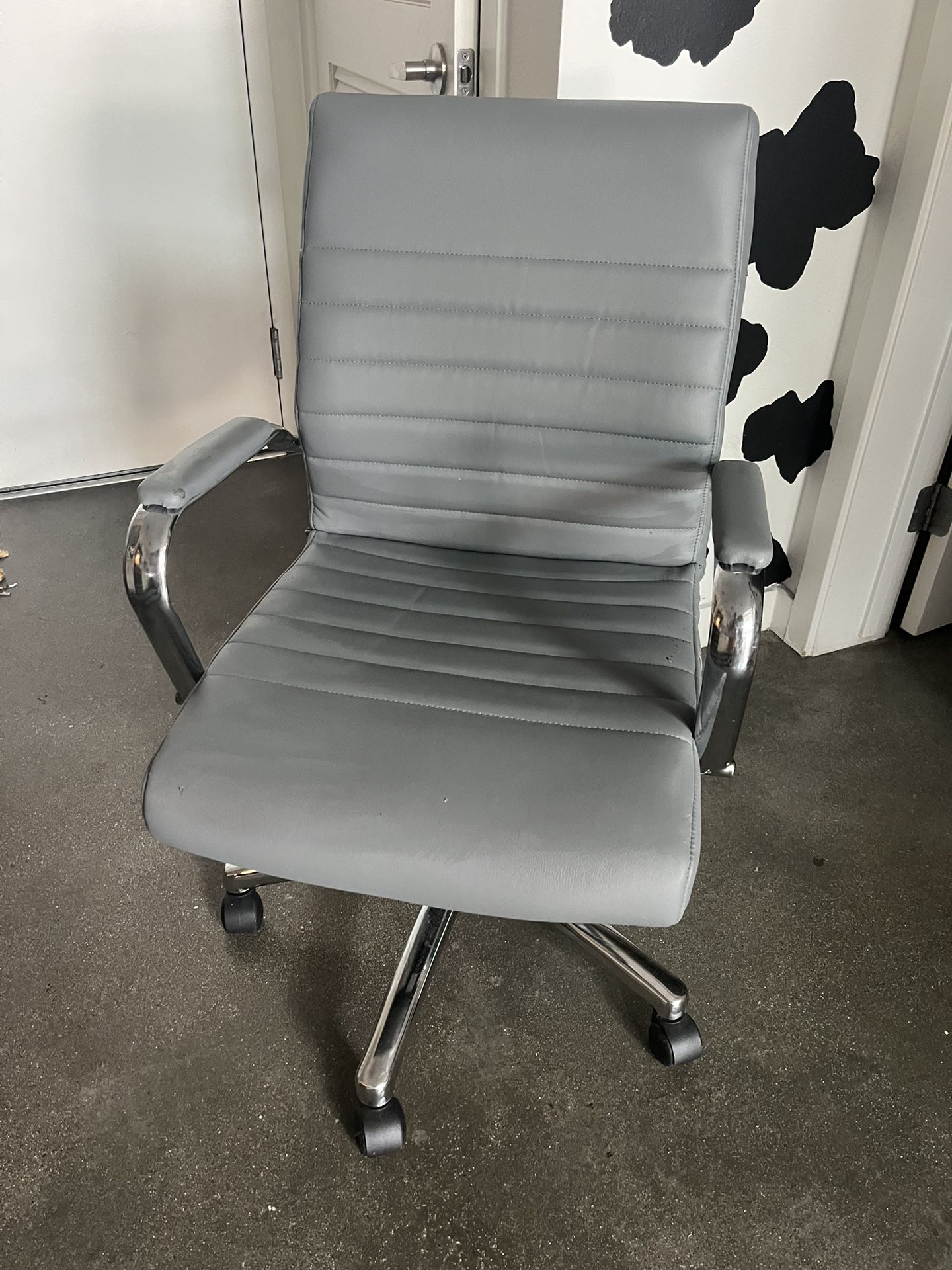 Grey Computer / Desk Chair