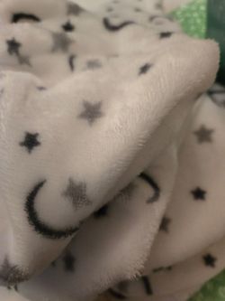 Furry polyester furry crib sheet