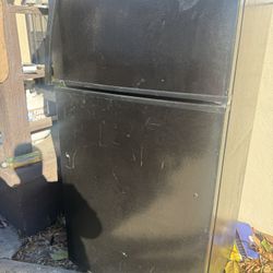 Kenmore Refrigerador Working Good