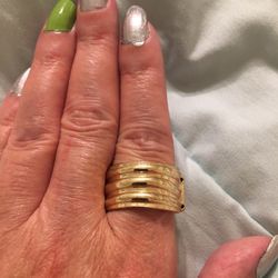 Woman’s Ring