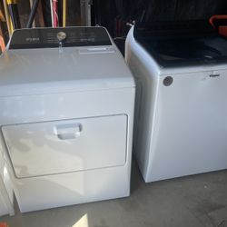 Whirlpool Washer And Dryer Set